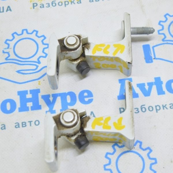 Петля двери верхняя перед лев VW Touareg 18- 8S0833407A