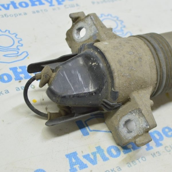 Опора амортизатора зад лев VW Touareg 18- (01) 4M4513353F