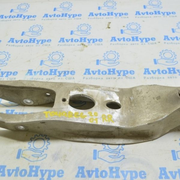 Рычаг нижний под пружину зад прав VW Touareg 18- (01) 4M0505311J