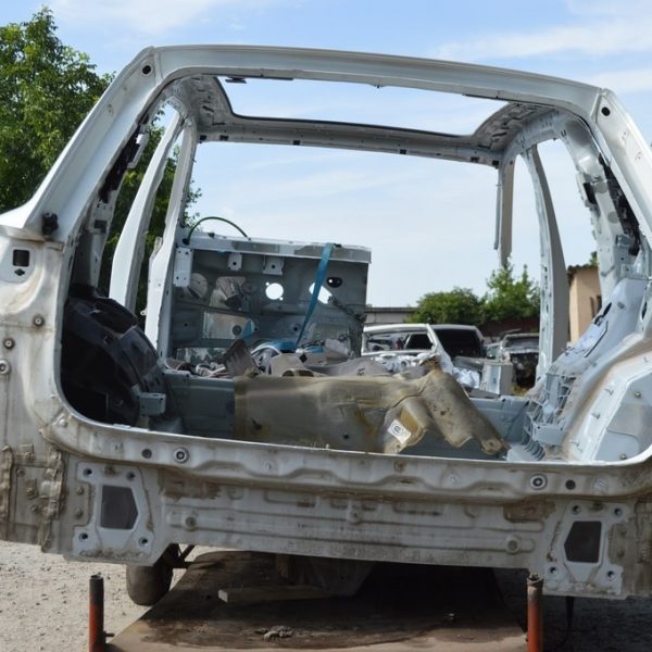 Крыша (металл) под панораму VW Touareg 18- (01) 760817017A