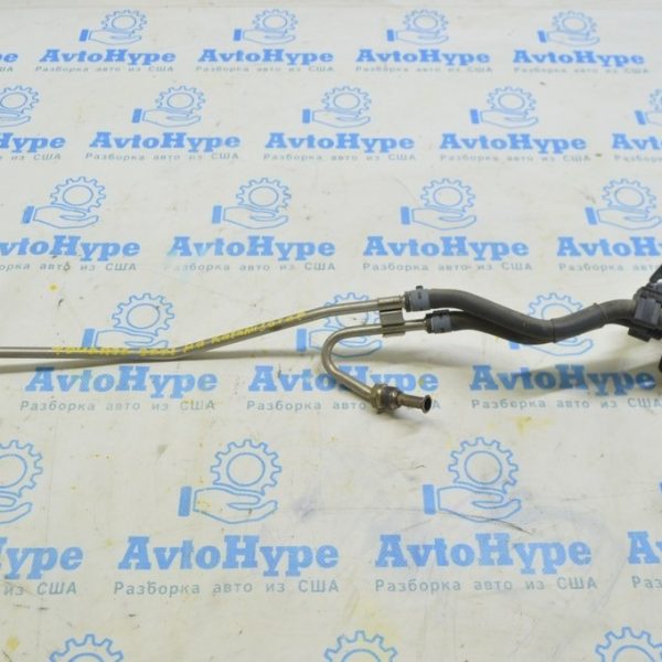 Трубка давления выхлопных газов короткая VW Touareg 18- 3.0d 4M0131205D