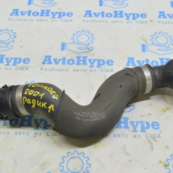 Патрубок охлаждения верхний VW Touareg 18- 3.0d 4M0122101DJ