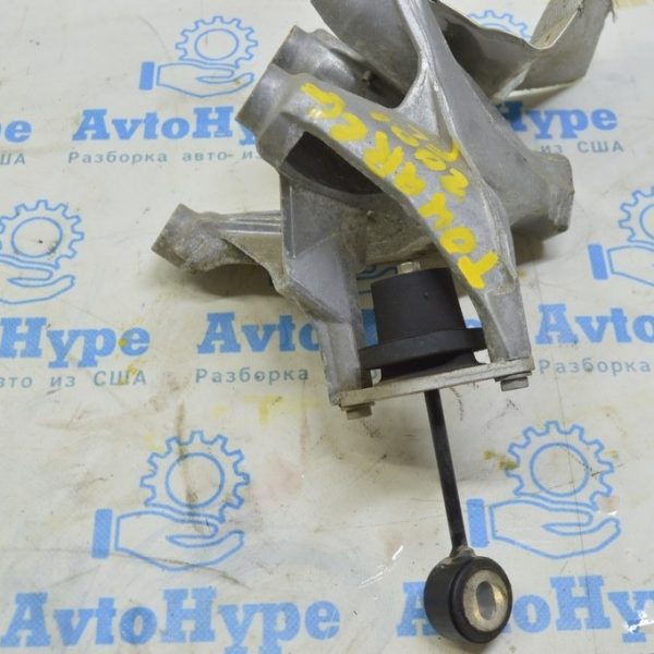 Опора двигателя левая VW Touareg 18- 3.0d (01) 4M0199869AL