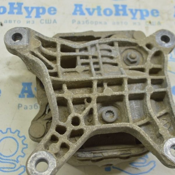 Кронштейн опоры АКПП VW Touareg 18- 3.0d 4M0399115P