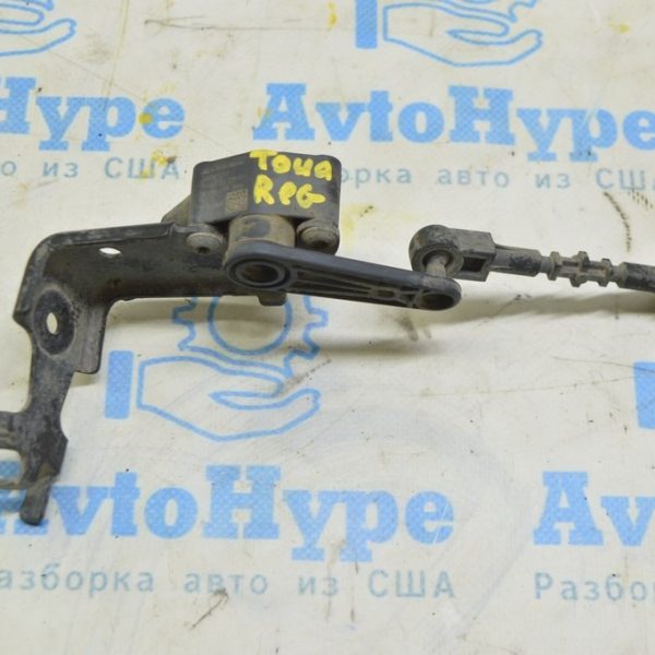 Датчик положения кузова с тяжкой перед лев VW Touareg 18- (01) 4M0941285D