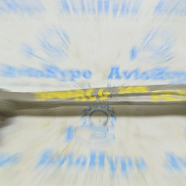 Рычаг верхний перед прав передний VW Touareg 18- (01) 4M0407505B