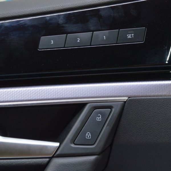 Кнопка блокировки дверей перед лев VW Touareg 18- черн 760962125  WHS