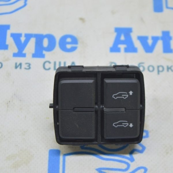 Кнопки регулировки высоты VW Touareg 18- черн, в багажнике 7P6959511K