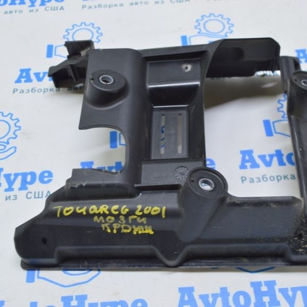 Кронштейн блока ECU компьютер двигателя VW Touareg 18- 3.0d 4M0907650B