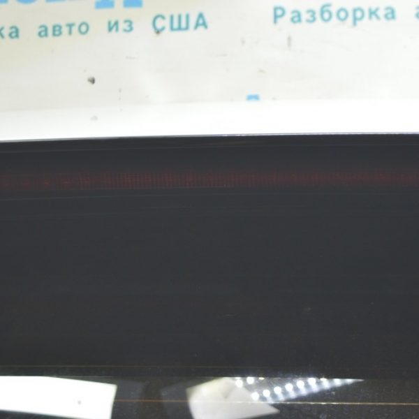 Стоп сигнал VW Touareg 18- с форсункой омывателя 5G6945087A