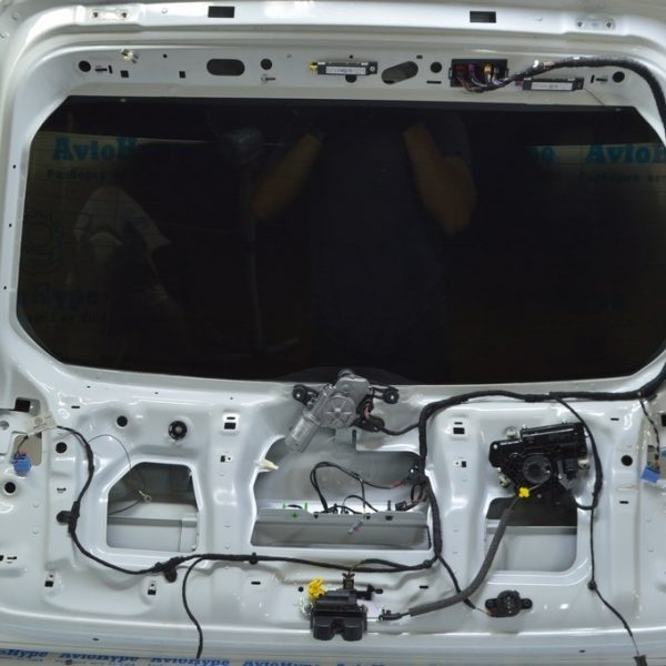 Проводка двери багажника VW Touareg 18- (01) 760971145BM