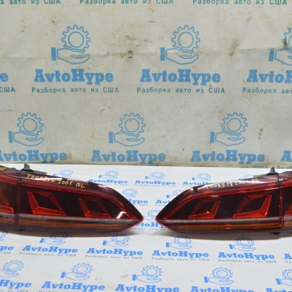 Комплект задних фонарей VW Touareg 18- LED (01)