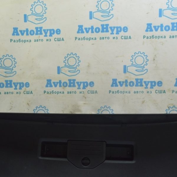 Шторка багажника на обшивке VW Touareg 18- черн 760858517  4PK