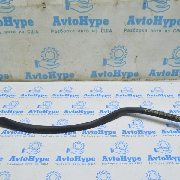 Уплотнитель двери зад прав VW Touareg 18- задний 760839762B