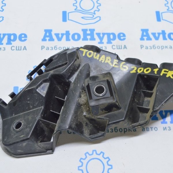 Крепление переднего бампера правое VW Touareg 18- 760807184B 760807050B