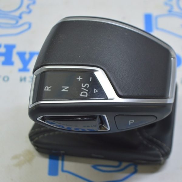 Ручка КПП VW Touareg 18- черн с хром 761713139A QHB