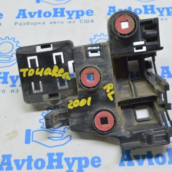 Крепление заднего бампера внутреннее левое VW Touareg 18- 760807483B