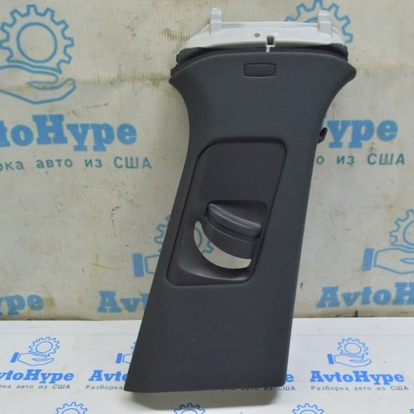 Накладка центральной стойки верхняя (ремень) правая VW Touareg 18- черн 760867244D RXB