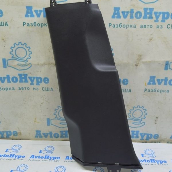 Накладка центральной стойки нижняя левая VW Touareg 18- черн 760867291B 4PK