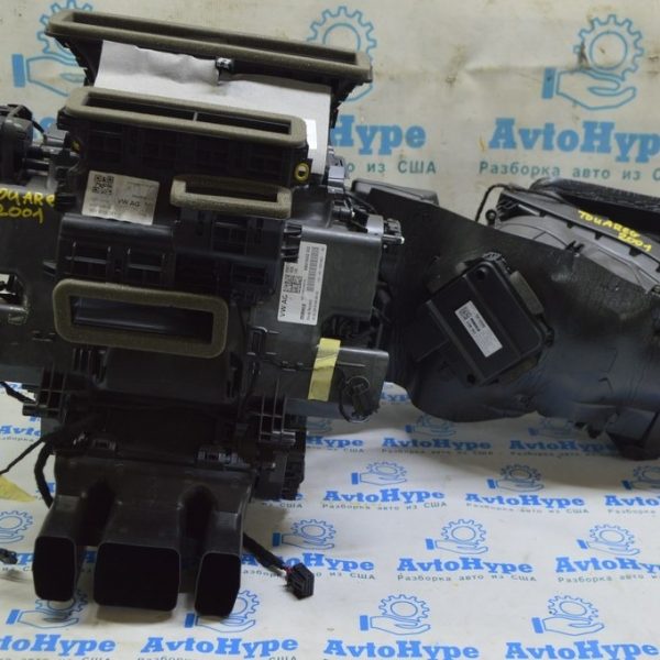 Печка в сборе VW Touareg 18- 4M0820356