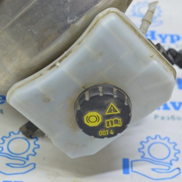 Крышка бачка ГТЦ VW Touareg 18- 5Q0611349B
