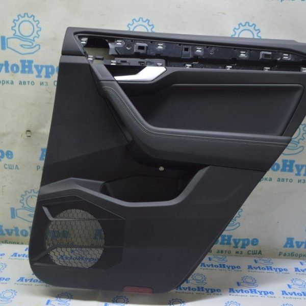 Обшивка двери (карточка) зад прав VW Touareg 18- черн, кожа, без вставки 760867212G RCZ