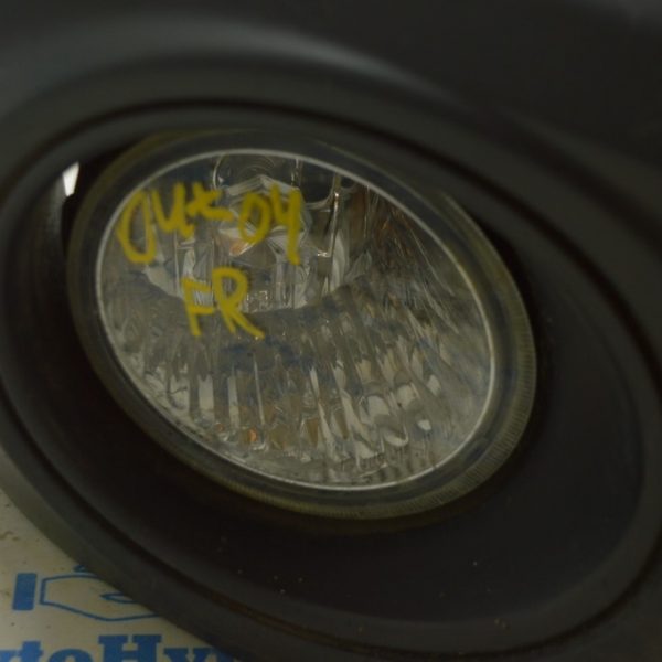 Противотуманная фара птф правая Subaru Outback 15-19 (04) 84501AJ09A