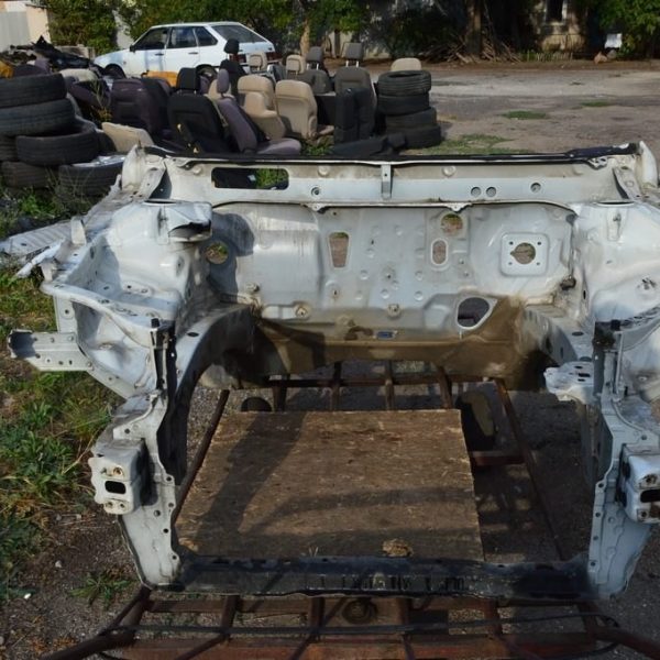 Телевизор панель радиатора Toyota Camry v50 12-14 usaeuro в сборе с ресничками (03) 5321006281