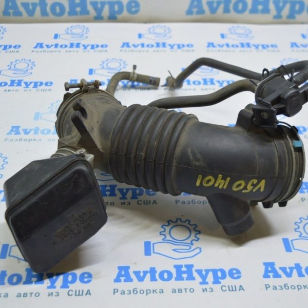 Воздуховод с резонатором (мусоросборником )  Toyota Camry v50 12-14 2.5 usaeuro 17893-0V060 17881-0V070