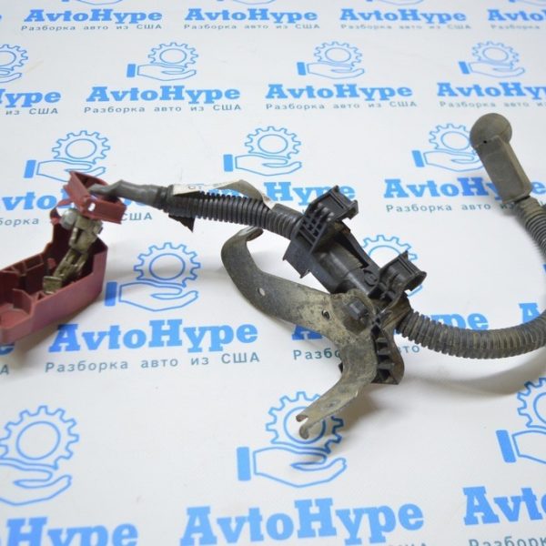 Клемма плюсовая Toyota Camry v50 12-14 usaeuro с крышкой 82122-33100 90982-05061