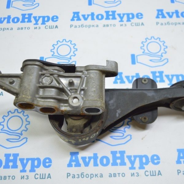 Кронштейн верхней подушки двигателя Toyota Camry v50 12-14 2.5, hybrid usaeuro 12313-0V110