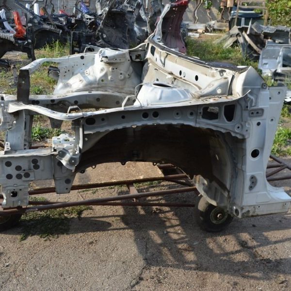 Четверть передняя левая Toyota Camry v50 12-14 белый перламутр 070 (01) 57102-06212