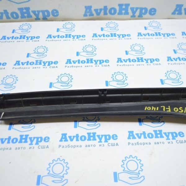 Уплотнитель крыла капот-крыло лев Toyota Camry v50 12-14 usa 53826-06070