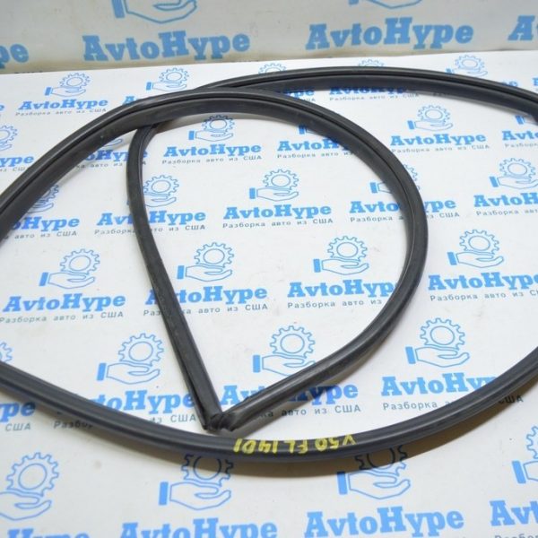 Уплотнитель дверного проема перед лев Toyota Camry v50 12-14 usa 62312-06130-C0