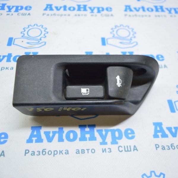 Рычаг открытия лючка бензобака и крышки багажника Toyota Camry v50 12-14 usaeuro 64606-06020