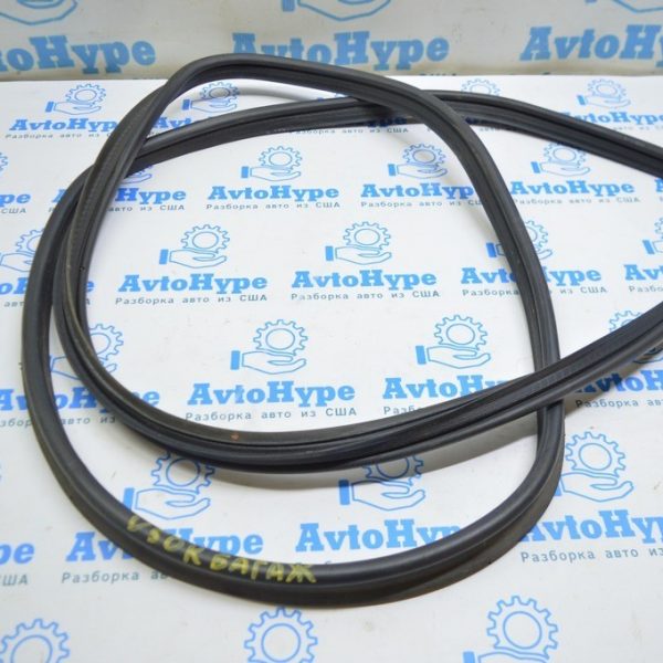 Уплотнитель крышки багажника Toyota Camry v50 12-14 usa 64461-06110