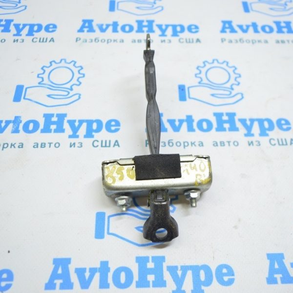 Ограничитель двери зад лев Toyota Camry v50 12-14 usaeuro 68630-06082