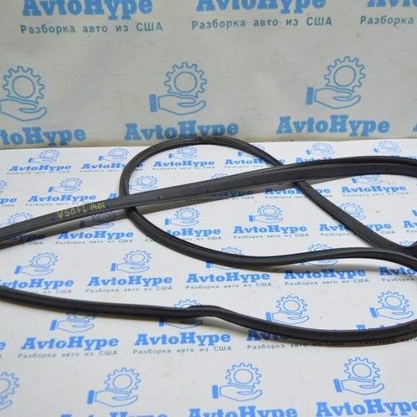 Уплотнитель двери передней левой Toyota Camry v50 12-14 usaeuro 67862-06090