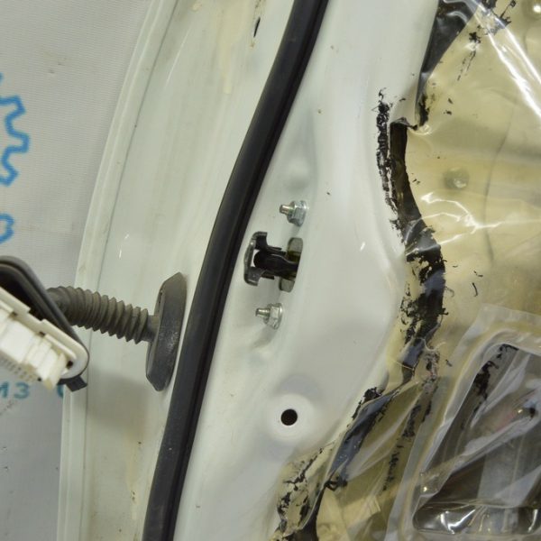 Ограничитель двери зад прав Toyota Camry v50 12-14 usaeuro 68630-06082