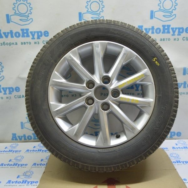 Шина R16 215/60 TOYO GARIT G4 352016 5mm Camry v50 зима 1шт