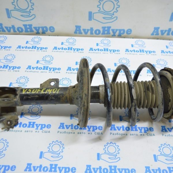 Стойка амортизатора в сборе перед прав Toyota Camry v50 12-14 европа (01) 48510-80828