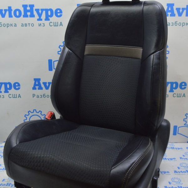 Комплект сидений перед и зад c Airbag Toyota Camry v50 12-14 usa SE, электро.черн (03) деф 71072-06C31-A2