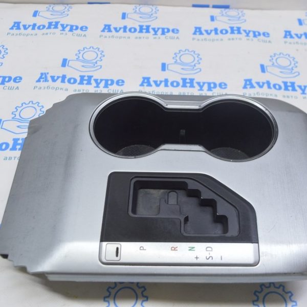 Накладка центральной консоли с подстакан Toyota Camry v50 12-14 usa под сер дерево, без подогр 58805-06240-B0