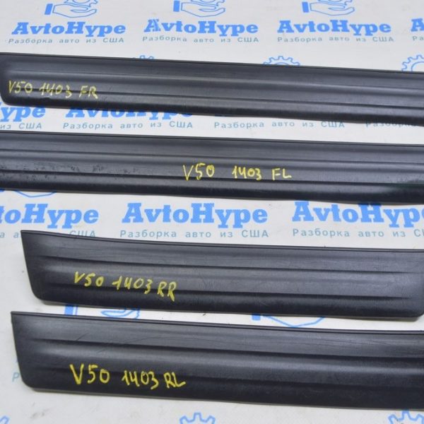 Накладка порога внешняя зад лев Toyota Camry v50 12-14 usa царапины (03) 67916-06020