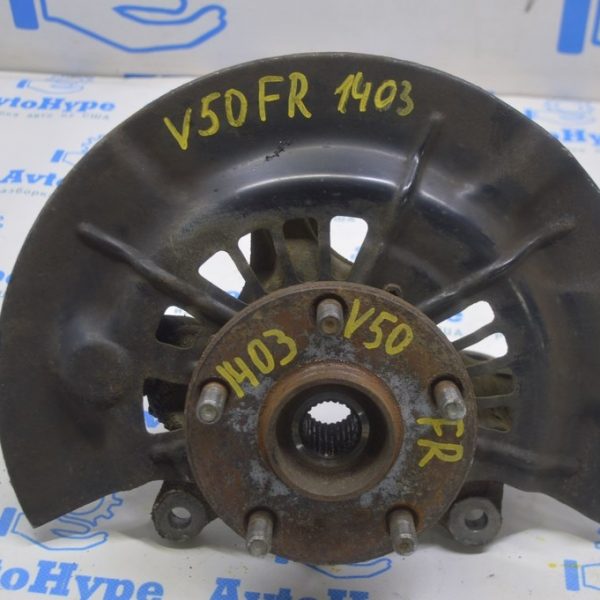 Цапфа со ступицей перед прав Toyota Camry v50 12-14 usaeuro SE (03) с кожухом 43211-06240