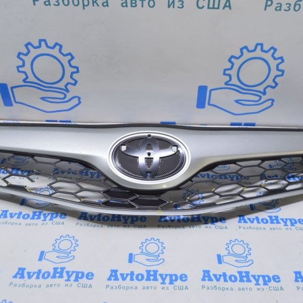 Решетка радиатора grill Toyota Camry v50 12-14 usa SE (03) трещины, надломы 53101-06340-B1