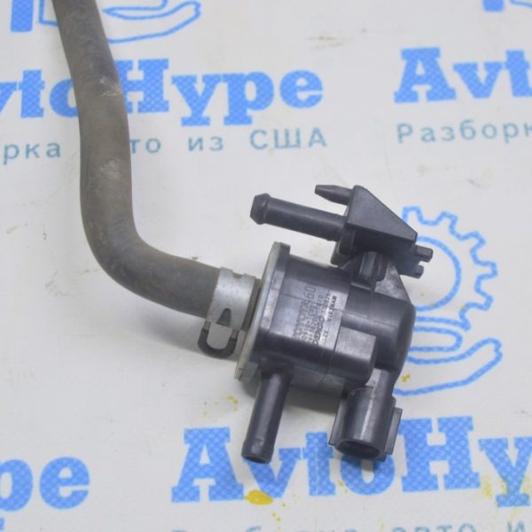 Клапан соленоид на впуске Toyota Camry v50 12-14 2.5 usaeuro 90910-TC001