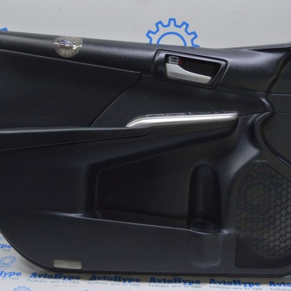 Обшивка двери карточка передняя левая Toyota Camry v50 12-14 usaeuro черн (03) 67620-06A5