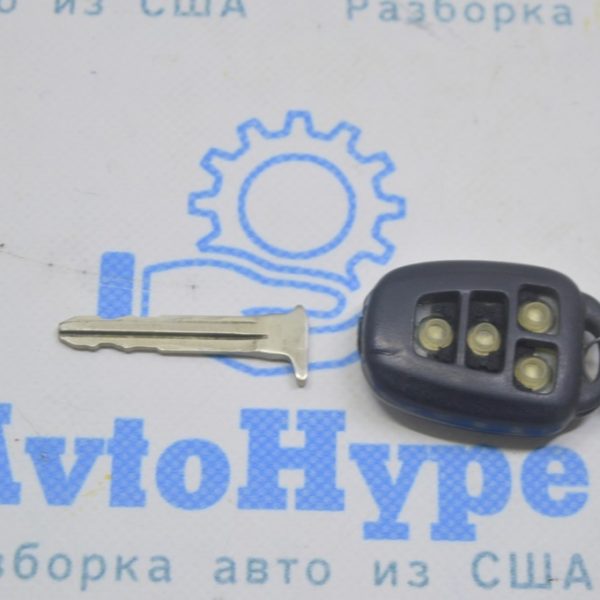 Ключ Toyota Camry v50 12-14 usaeuro 4 кнопки (03) разобран 89070-06420