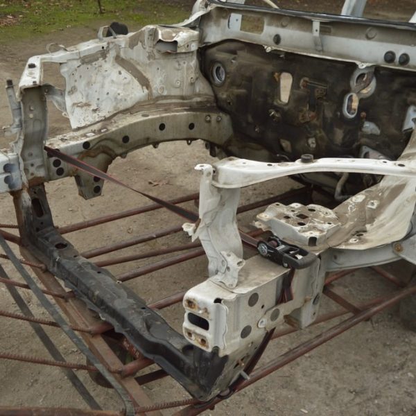 Планка телевизора ресничка левая Toyota Camry v50 12-14 usaeuro 53203-06170